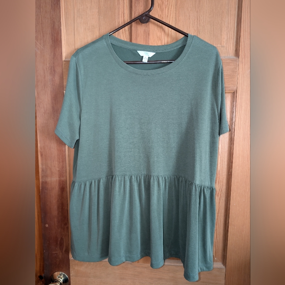 Green shirt, XL